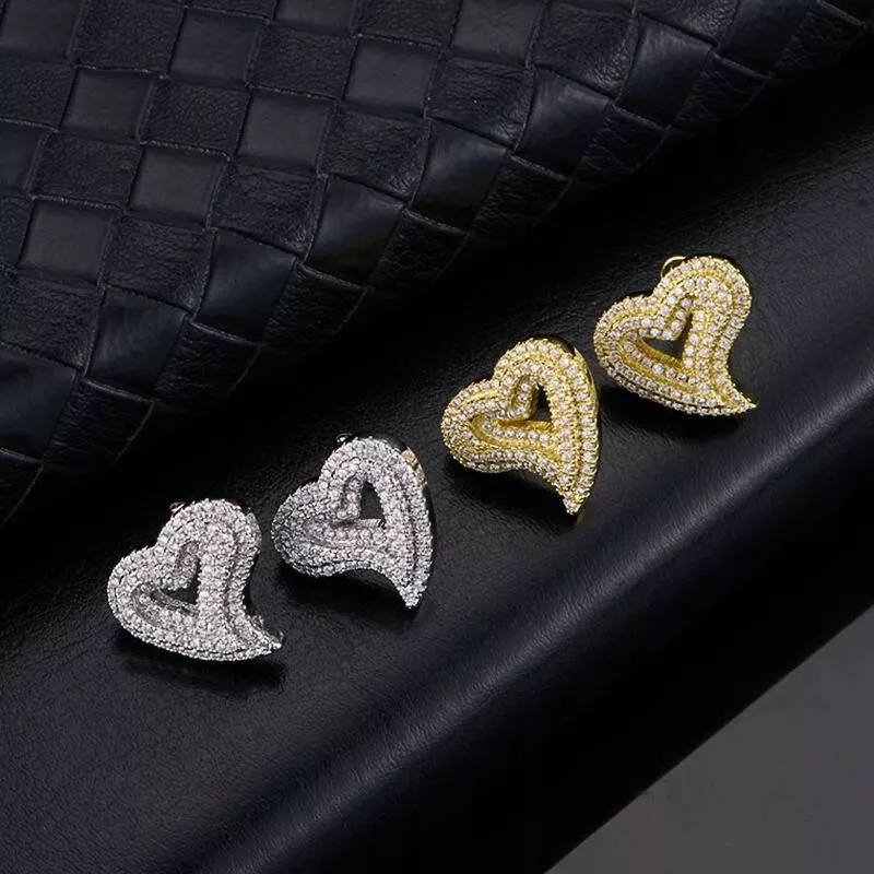 Huitan Gorgeous Heart Stud Earrings Bling Bling Bridal Wedding Accessories Temperament Women's Jewelry Love Earrings Fancy Gift Huitan Gorgeous Heart Stud Earrings Bling Bling Bridal Wedding Accessories Temperament Women's Jewelry Love Earrings Fancy Gift